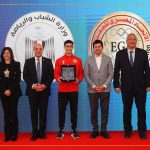 وزير الشباب والرياضة يكرم البطل محمد منتصر إبن النادي